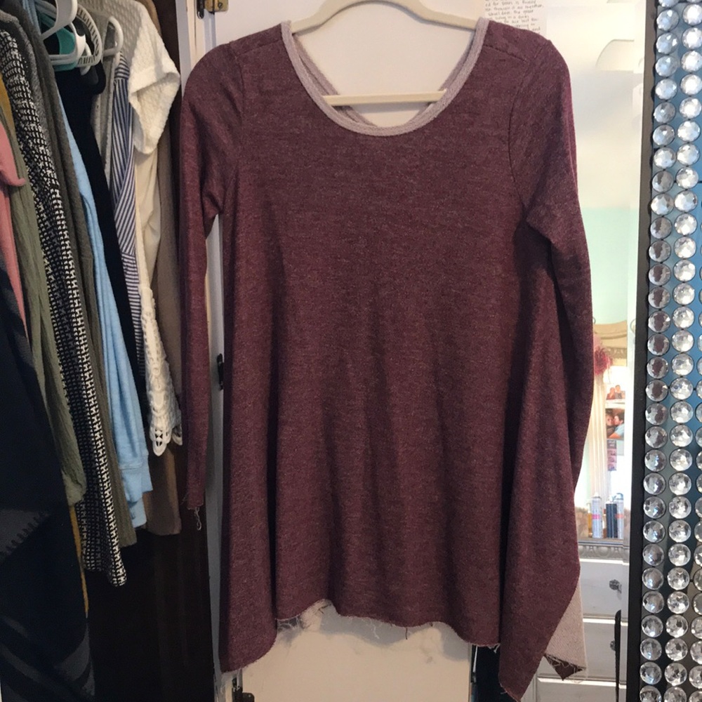Maroon/plum top